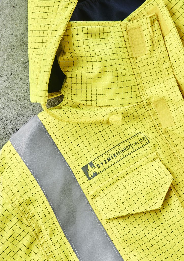 ZJ900_aTalent_Yellow_Navy_02.jpg